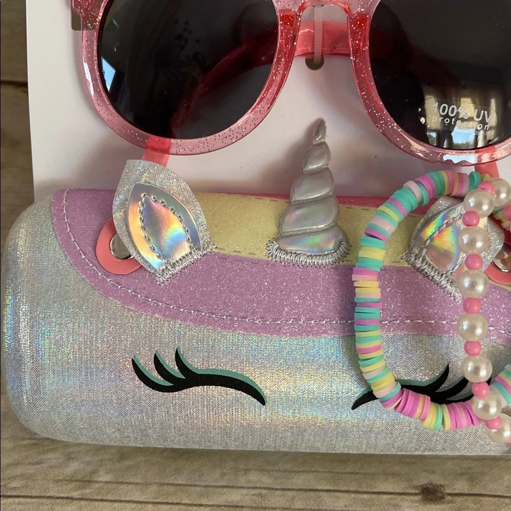 Bracelets & Sunglasses & Case Girls Unicorn Hard Case & Sunglasses Set